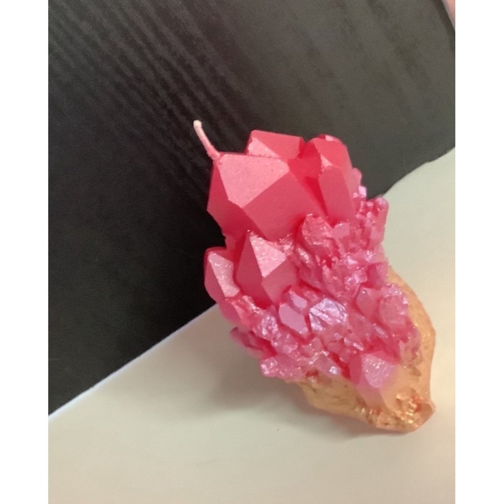 NEW Pink & Gold Quartz Formation Shaped Candle - Picture 2 of 4